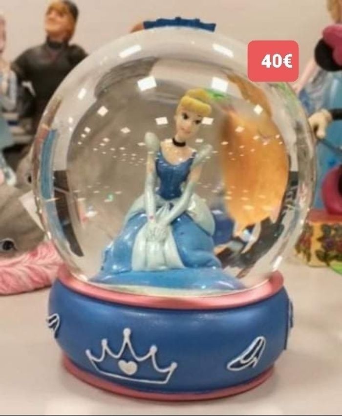 Grande snowglobe disney cendrillon