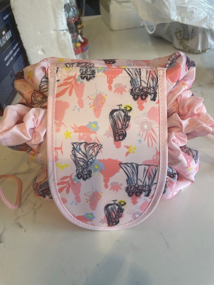 Trousse de maquillage avec cordon Disney - photo numéro 6