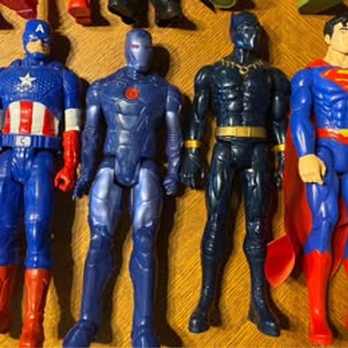 Lot 13 figurines Avengers Marvel 30 cm - photo numéro 4