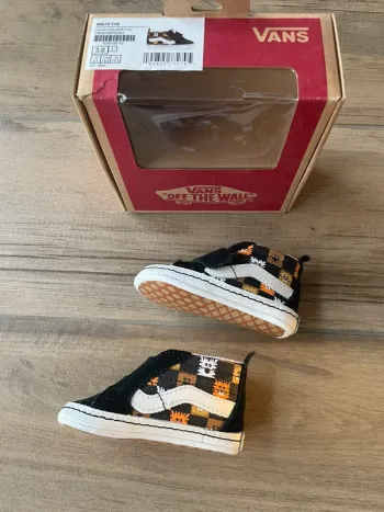 Baskets - Chaussons Vans size 3 (3-6 mois)