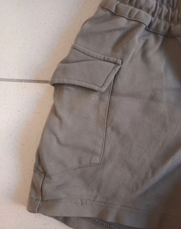 Short Amisu taille 34 - photo numéro 2