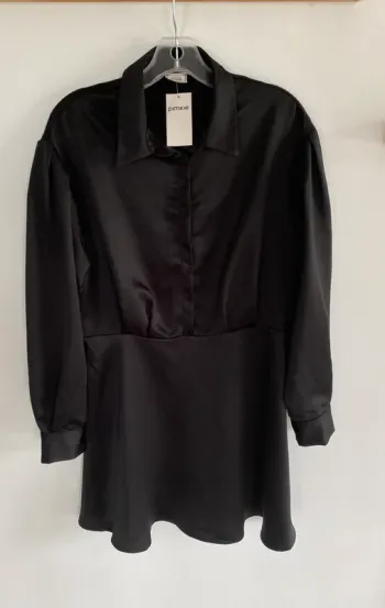 Robe chemise satiné noir pimkie
