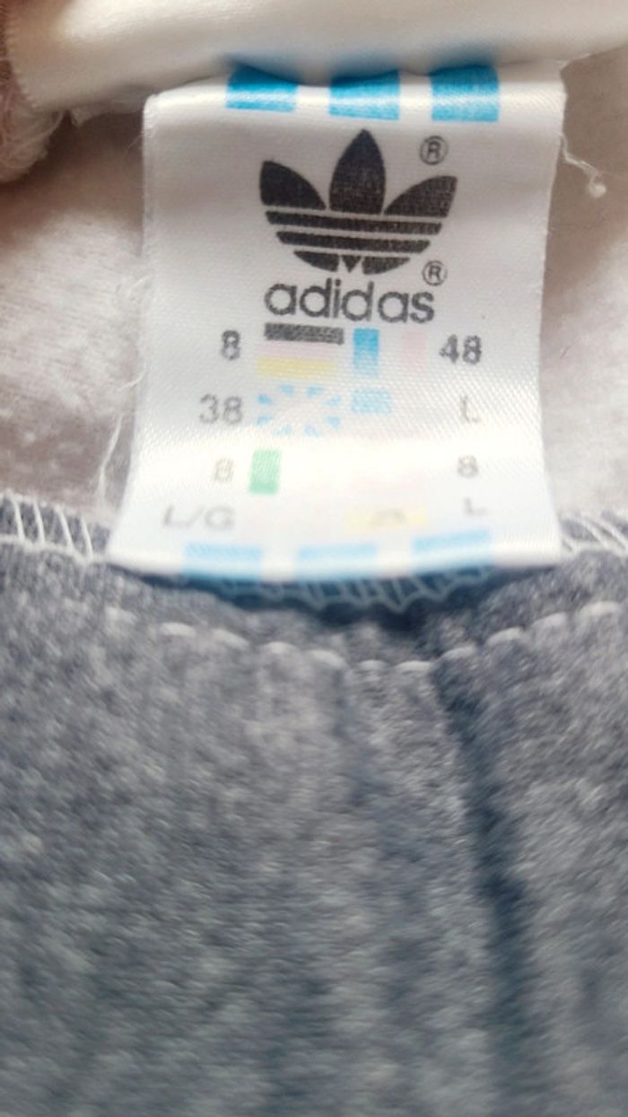 Short Adidas taille XL - photo numéro 4