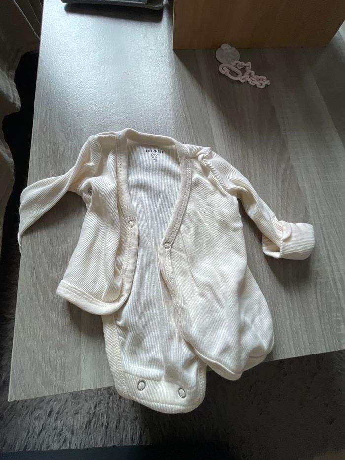 Lot de 3 Bodies taille 0 - photo numéro 3