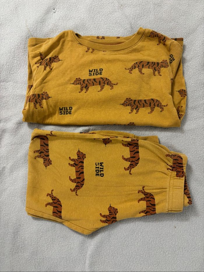 Pyjama taille 4 ans - photo numéro 3
