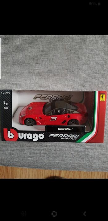 Lot 5 voiture miniature ferrari