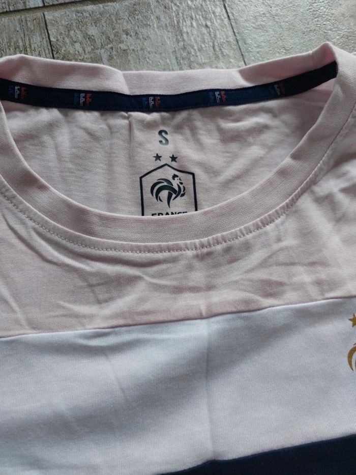 Tee-shirt S - photo numéro 3