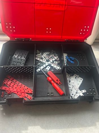Mallette de construction meccano 