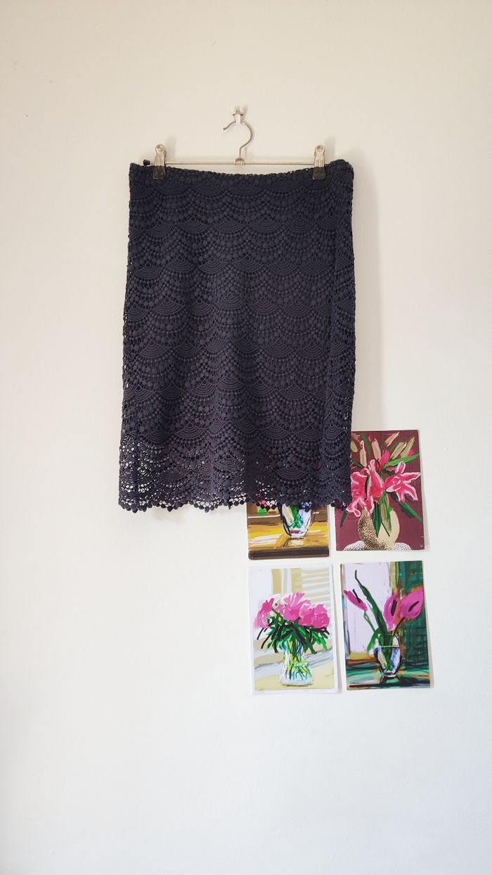 Jupe noire en dentelle Mango taille S