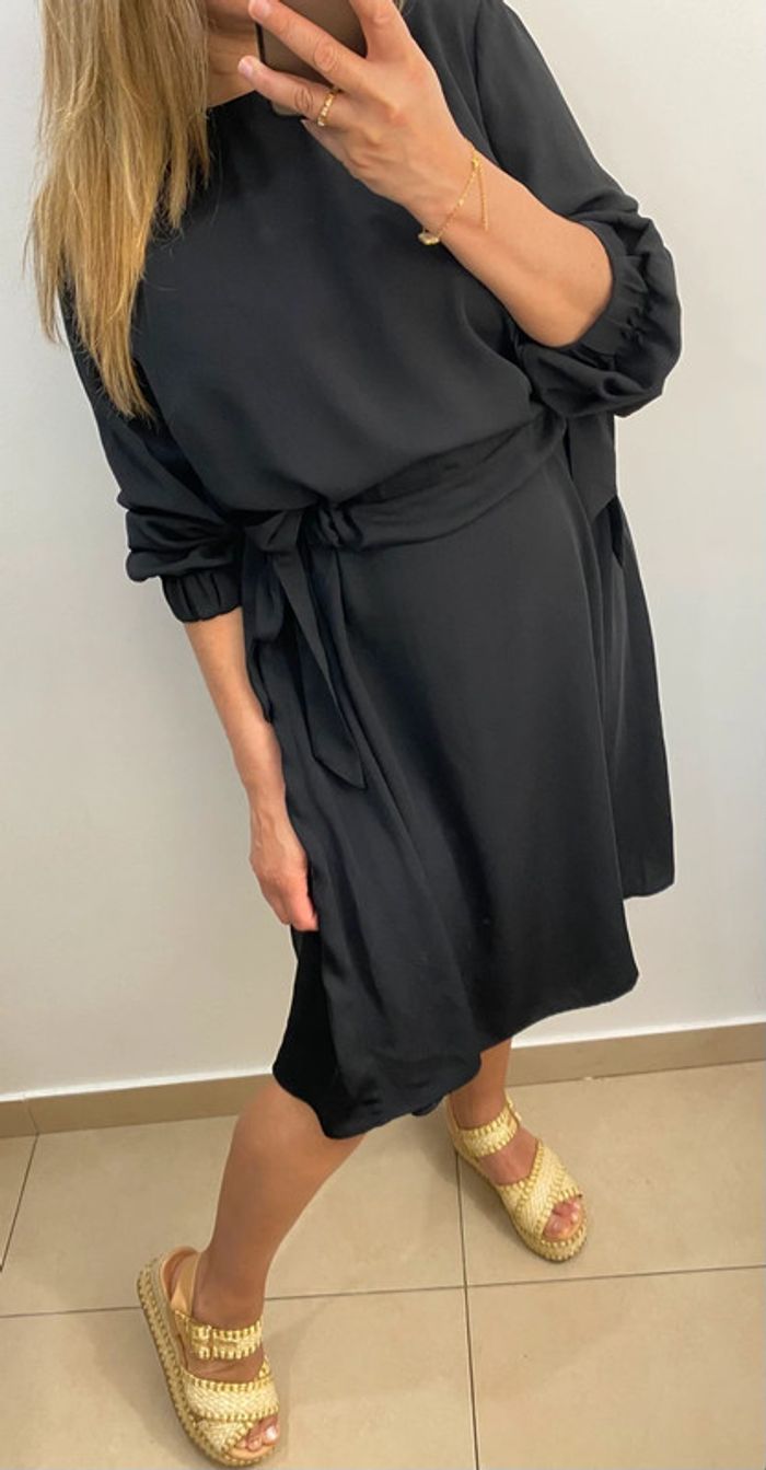 Robe Asos fluide noire Taille 38 - photo numéro 8