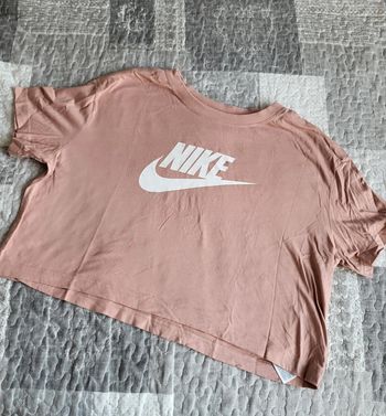 Tee shirt rose nike taille L