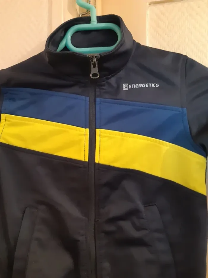 Veste de sport garçons taille 6 ans - photo numéro 2