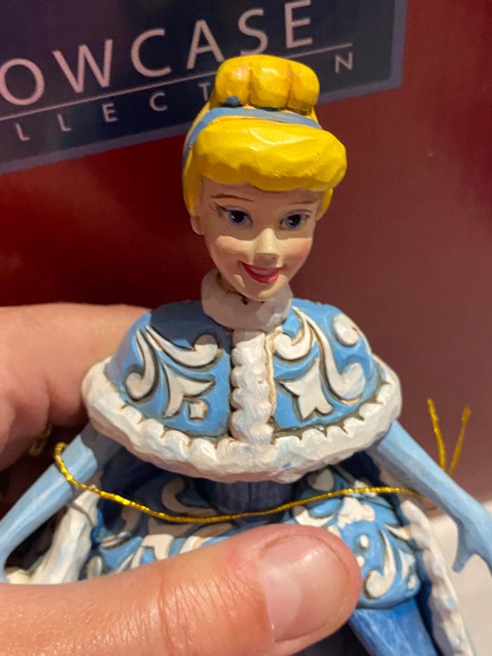Figurine cendrillon boule disney traditions - photo numéro 3