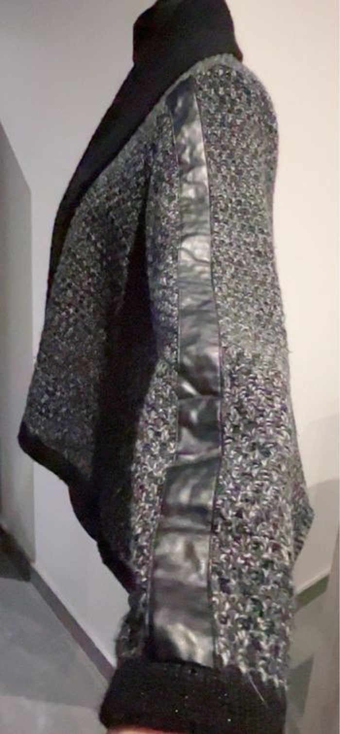 Gilet gris noir - photo numéro 3