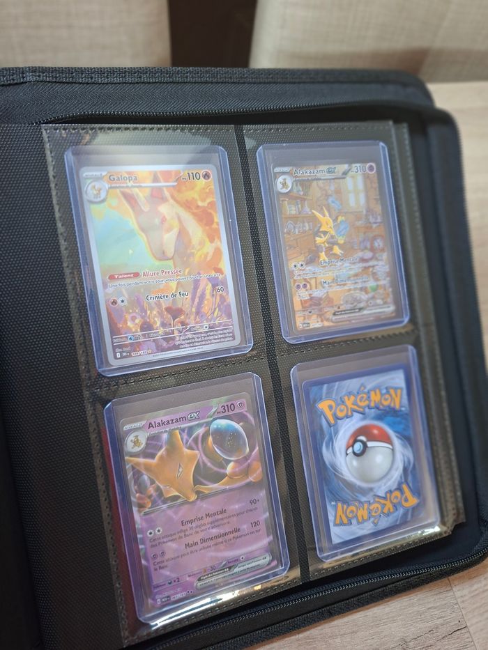 Classeur toploaders Pokémon de rangement pour 128 cartes de qualité premium en noir - photo numéro 2