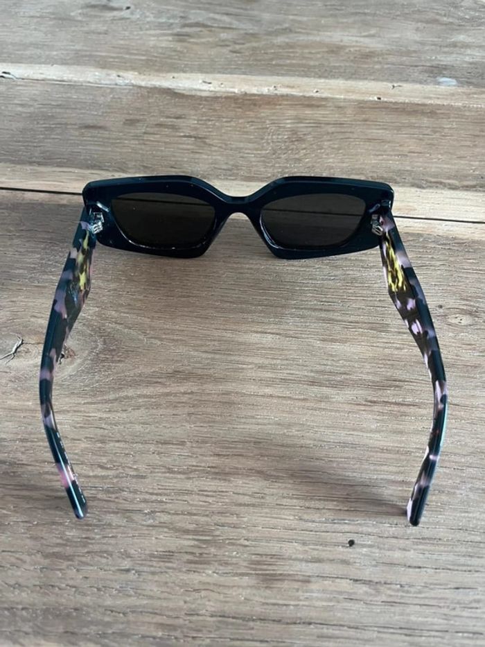 Lunettes de soleil Prada - photo numéro 5