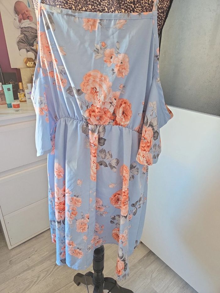 Robe bleu de chez shein en taille 0XL - photo numéro 4