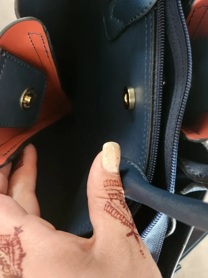 Sac à main – Bicolore bleu marine et brique ted lapidus – Comme neuf - photo numéro 6