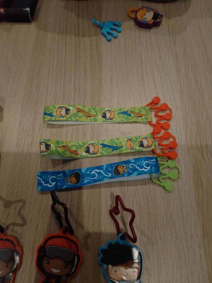 Lot de 14 cadeaux oeufs Kinder 2022 Funko - photo numéro 3