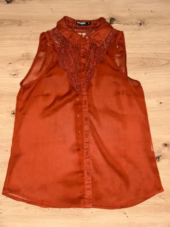 Blouse sans manche