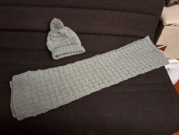 Bonnet + écharpe NEUF