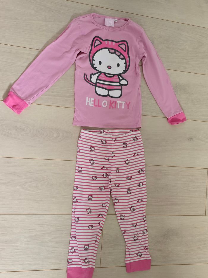 Lot 2 pyjamas Licence 5/6 ans ans - photo numéro 5