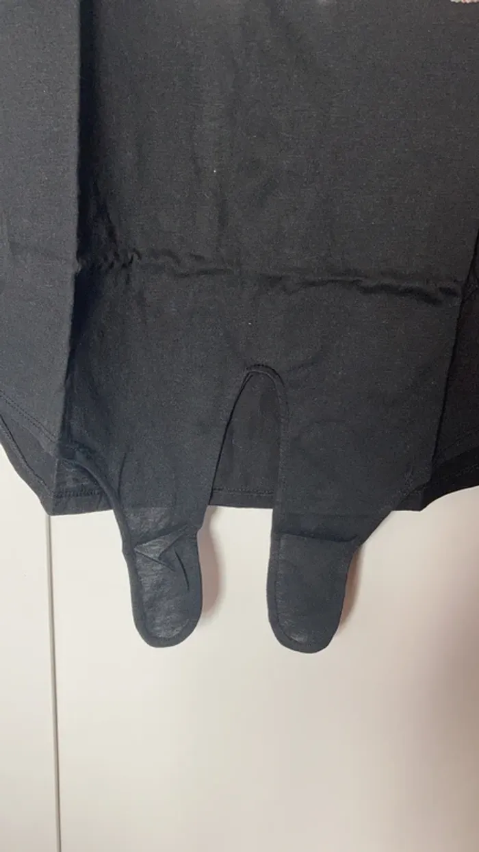 t-shirt noir - photo numéro 3