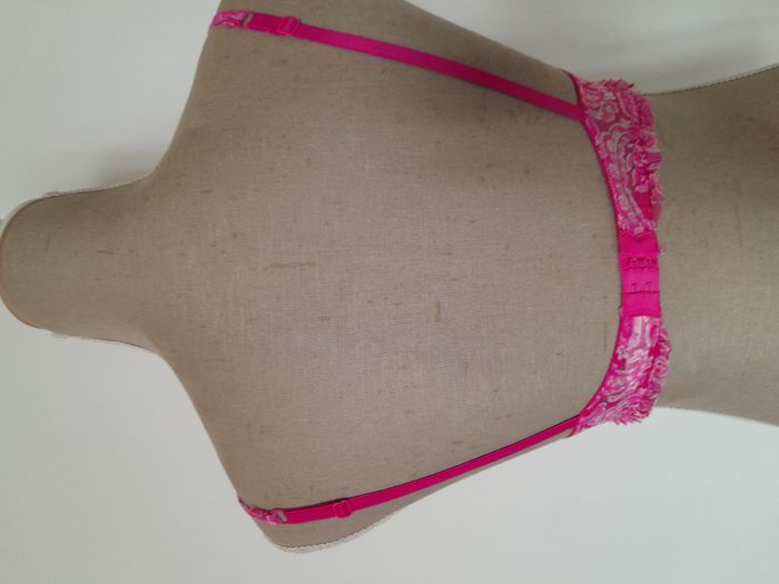 Soutien gorge - photo numéro 2