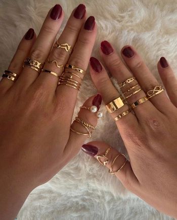 A42 lot de 22 bagues dorées or tendance diverses taille.neuves