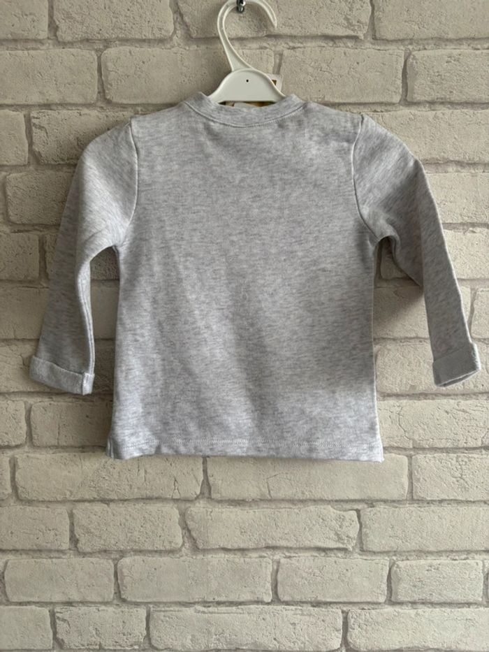 Pull Disney C &A taille 9/12 mois neuf - photo numéro 3