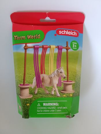 Schleich cheval Neuf farm world poney
