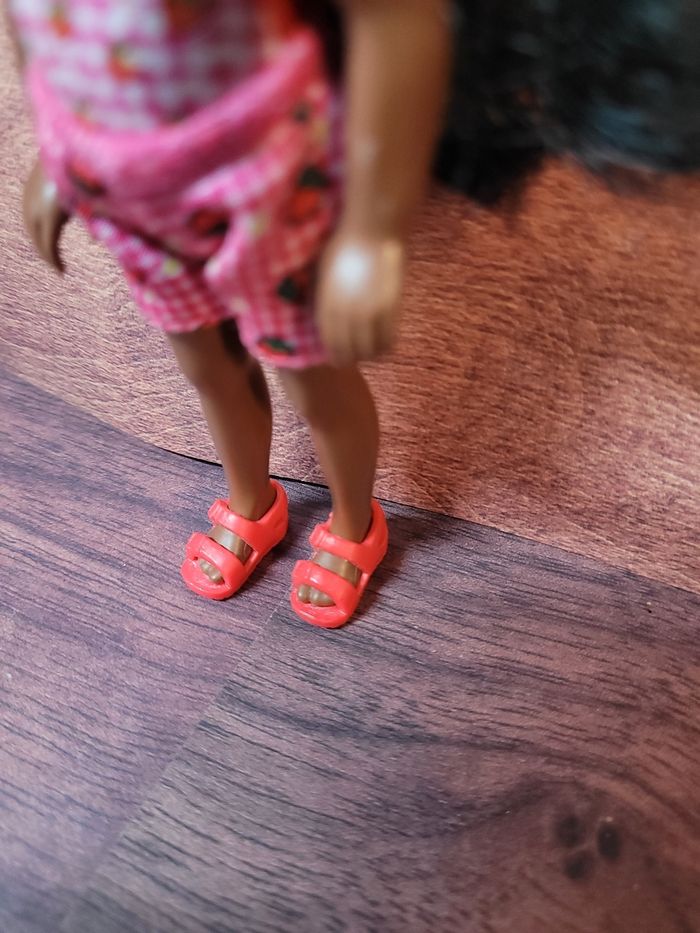 Barbiz chelsea color reveal pucnic fraise 🍓 - photo numéro 4