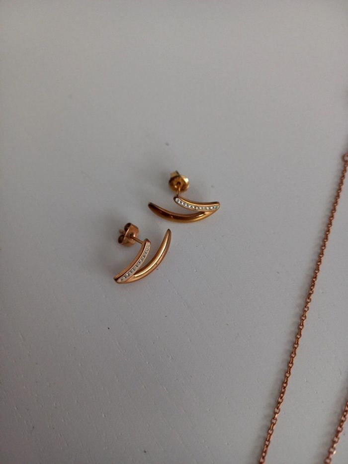 Collier et boucles d'oreilles Victoria - photo numéro 3
