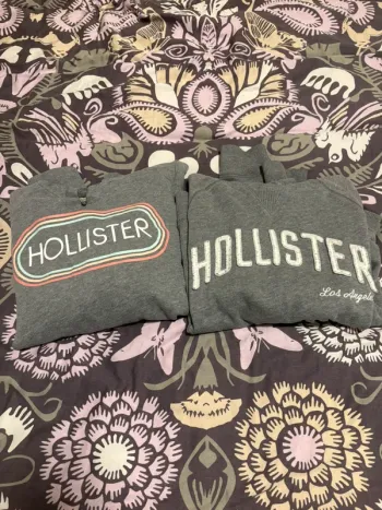 Lot de 2 sweats à capuche hollister taille s