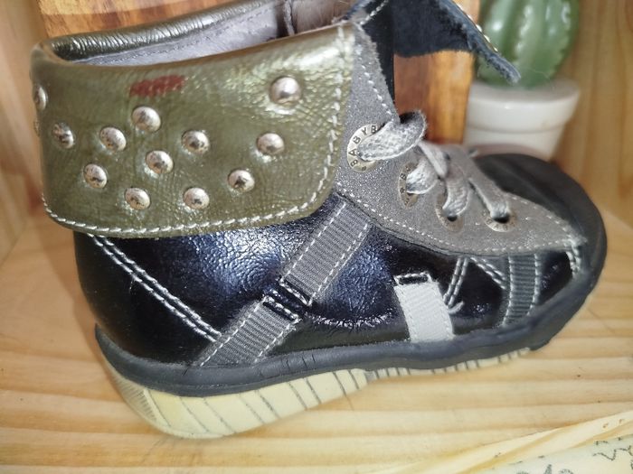 Chaussure bébé fille p.21 - photo numéro 2