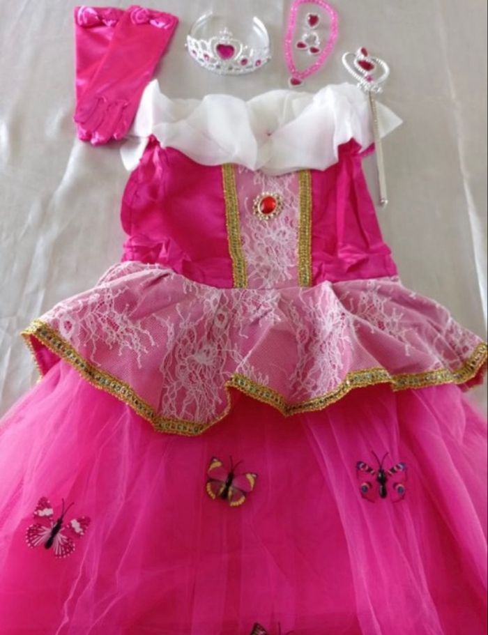 Déguisement robe princesse rose et ces accessoires 7ans