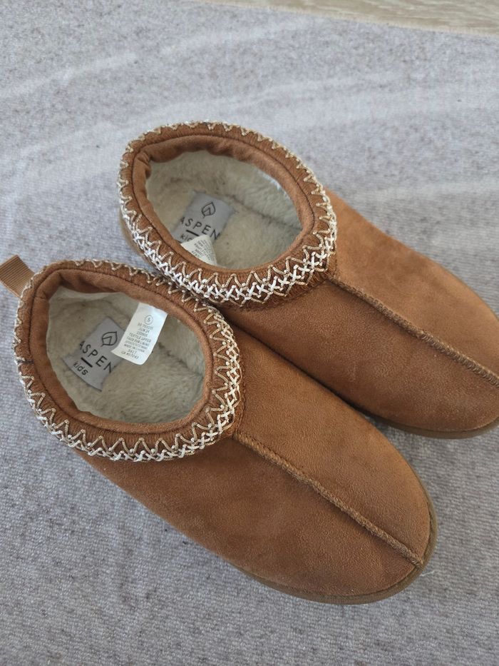Chaussure fille 36 - photo numéro 8