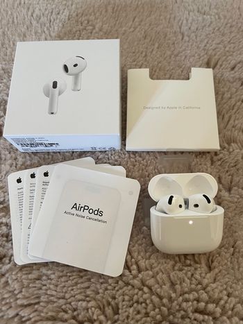 AirPods 4