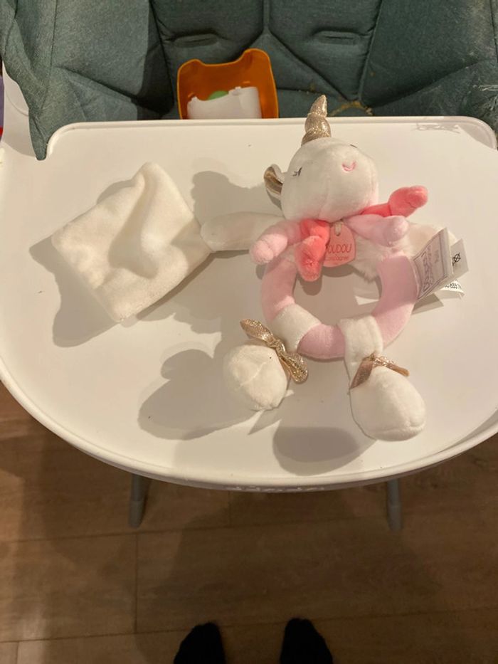 Hochet licorne