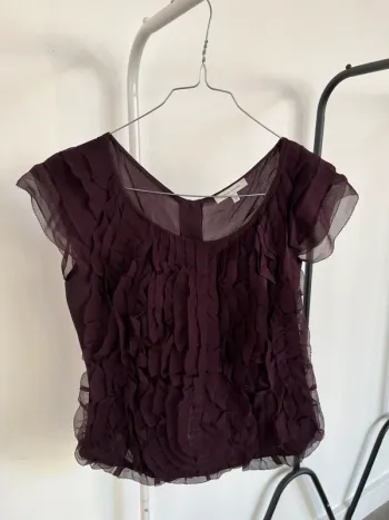 Top en soie volanté violet aubergine Armand Ventilo