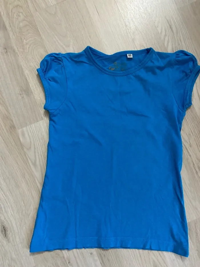 Lot de 2 t-shirts à manches courtes Taille 6 ans - photo numéro 2