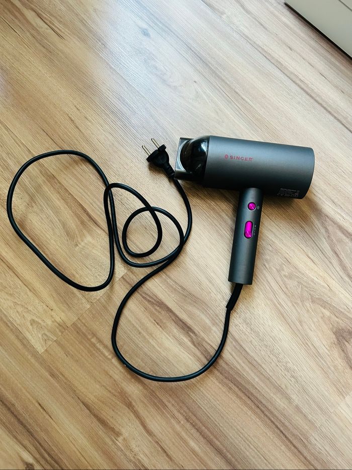 Sèche cheveux gris Singer