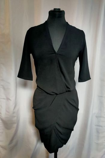 Robe noire drapée IKKS – T. 34