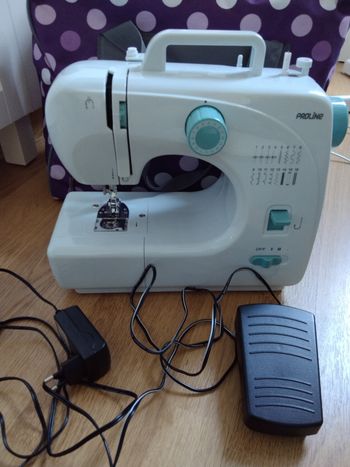 Machine à coudre avec sac