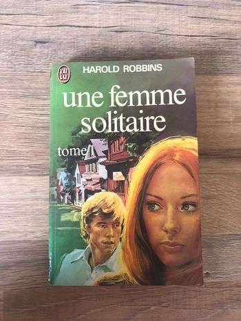 Livre romance « Une femme solitaire » Tome 1