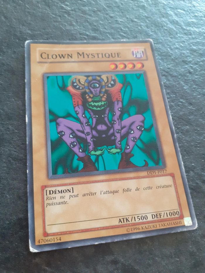 Carte Yu-Gi-Oh ! Clown Mystique DDY-F017