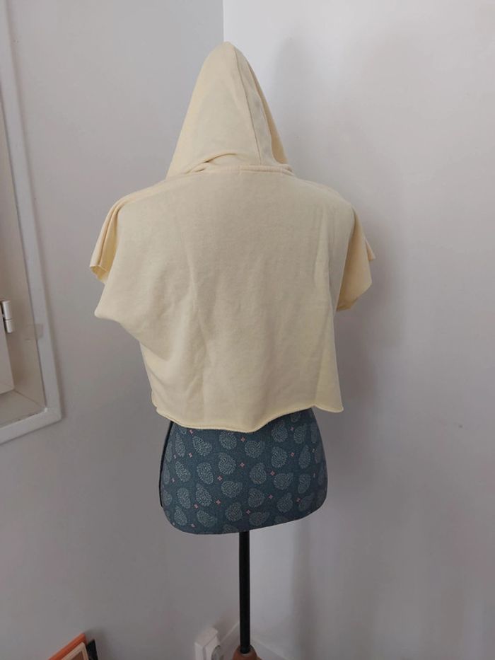 Sweat court a capuche Taille S - photo numéro 2