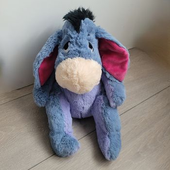 Grande peluche de qualité,poil soyeux et brillant, Bouriquet  de 38 cms. Marque Disney