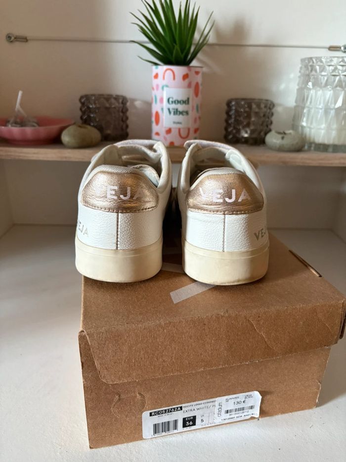 Baskets a scratch Veja • blanches et dorées • 36 🌿 - photo numéro 3