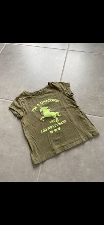 Tee shirt manches courtes Licorne 6 ans